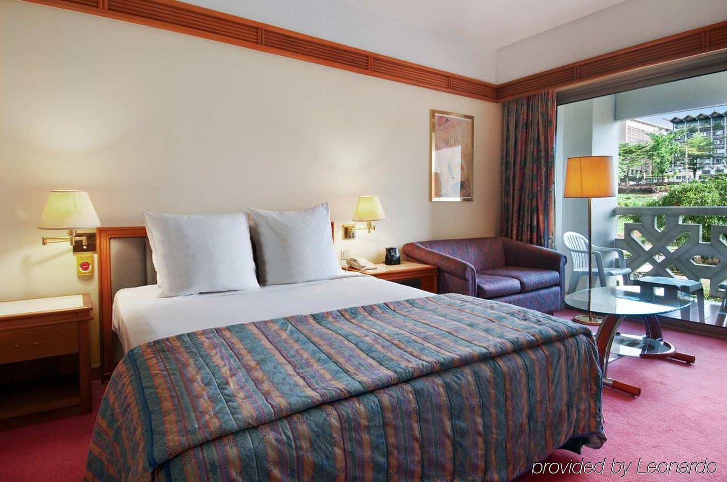 Hilton Yaounde Hotel Room photo