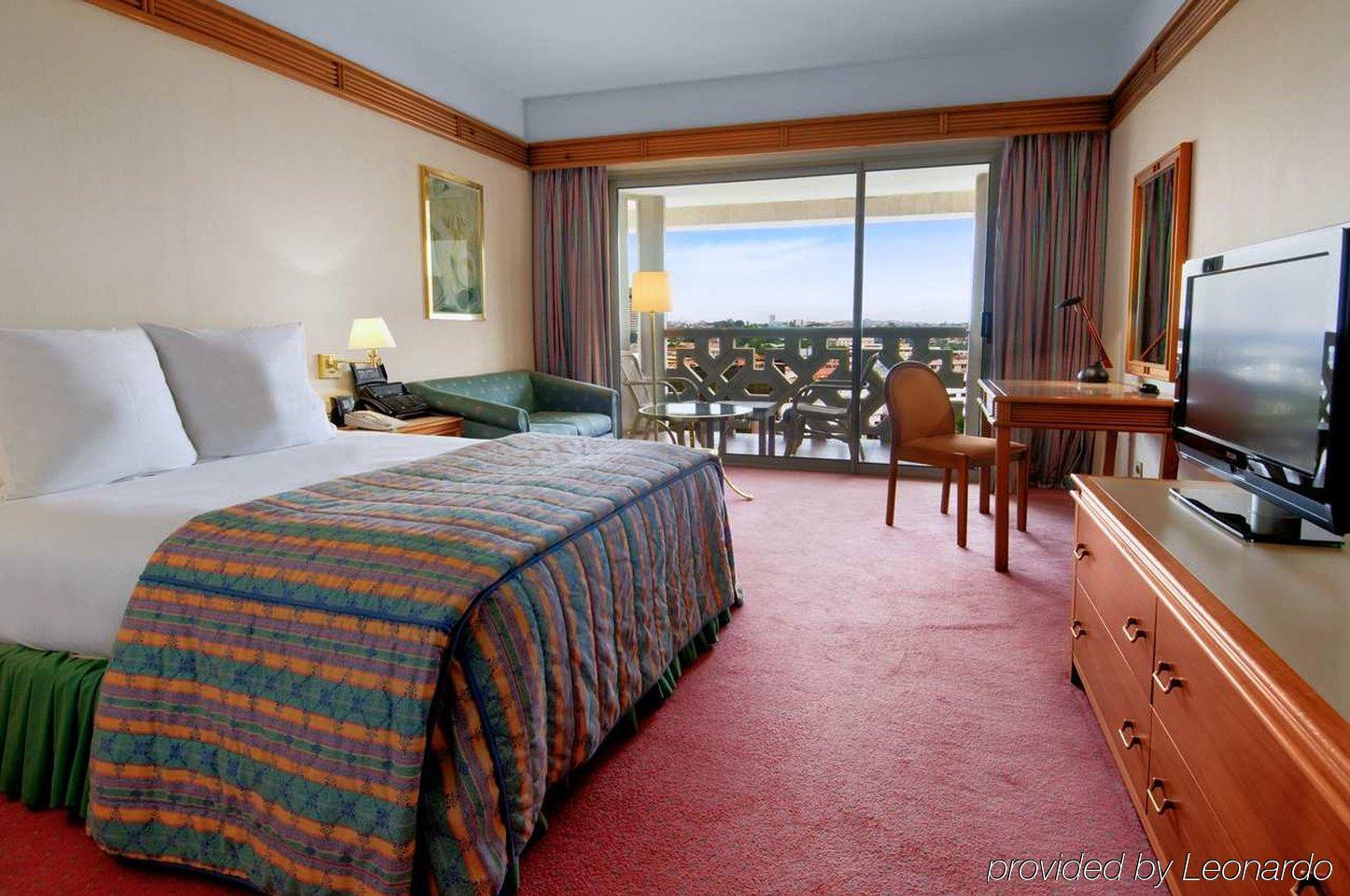 Hilton Yaounde Hotel Room photo